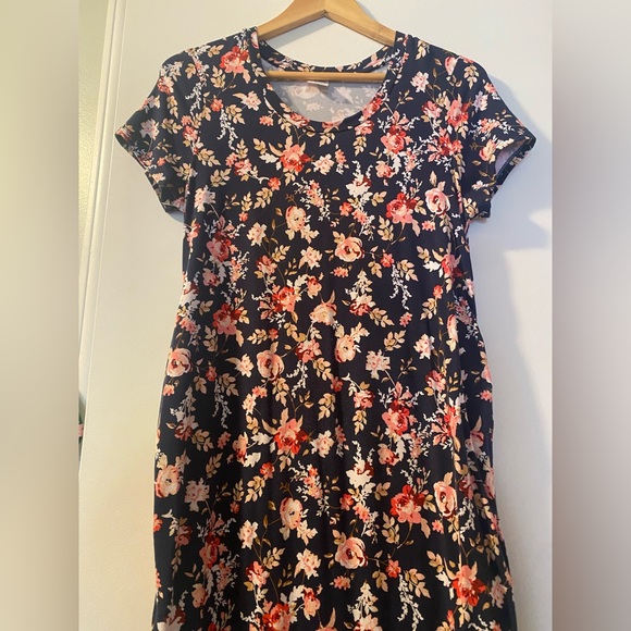 Maternity floral dress women’s size Small - Picture 4 of 4